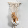 Un hamac spécial pour chat en macramé pour ses longues siestes 